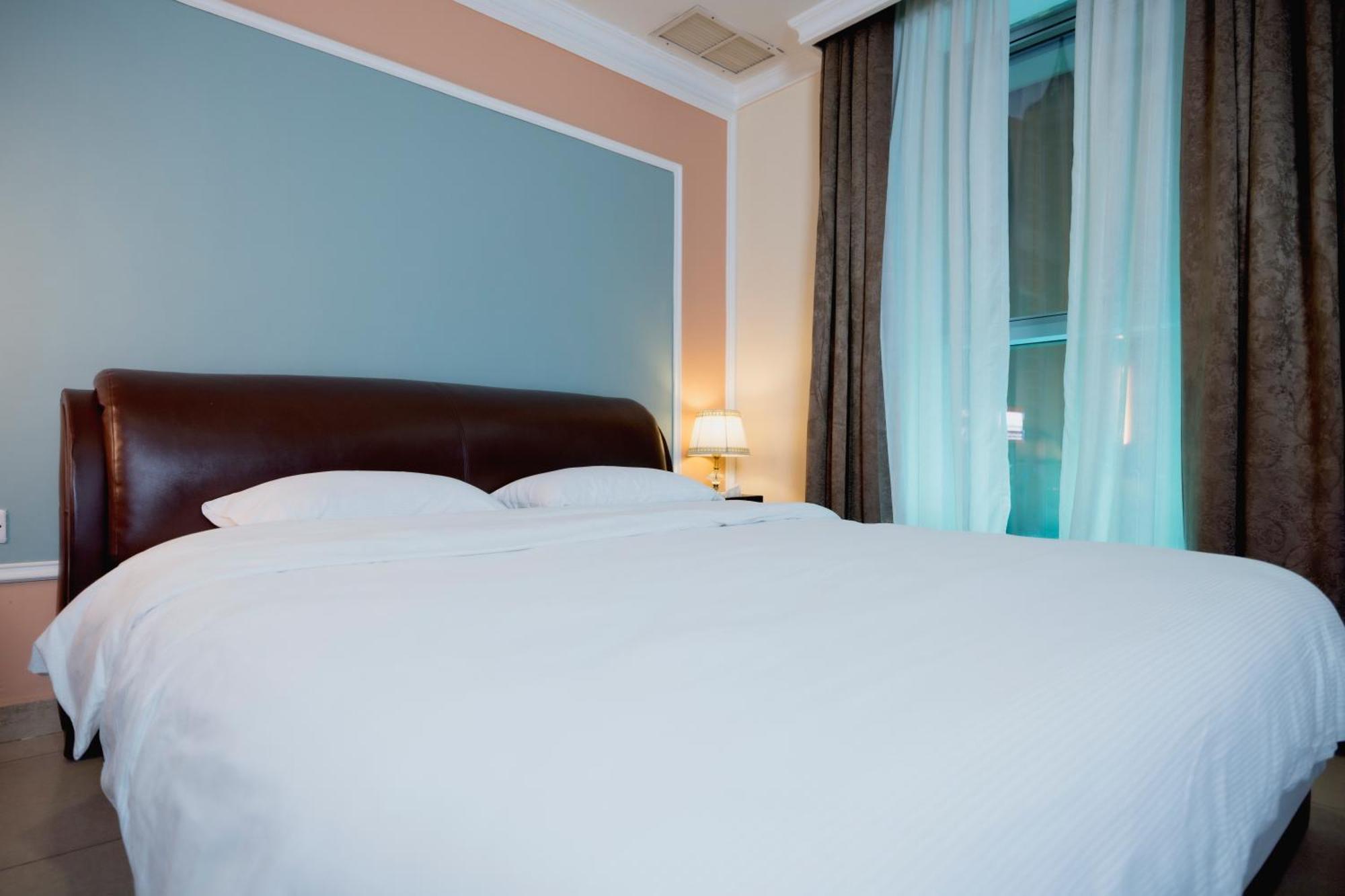 Laguna Hotel Suites Kuwait City Esterno foto