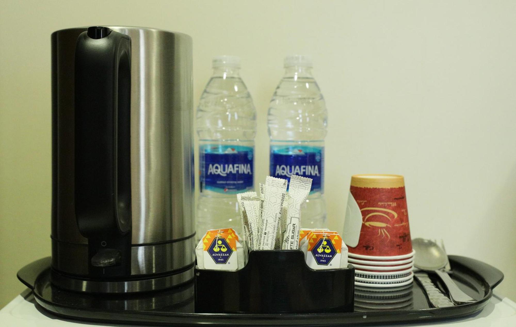 Laguna Hotel Suites Kuwait City Esterno foto