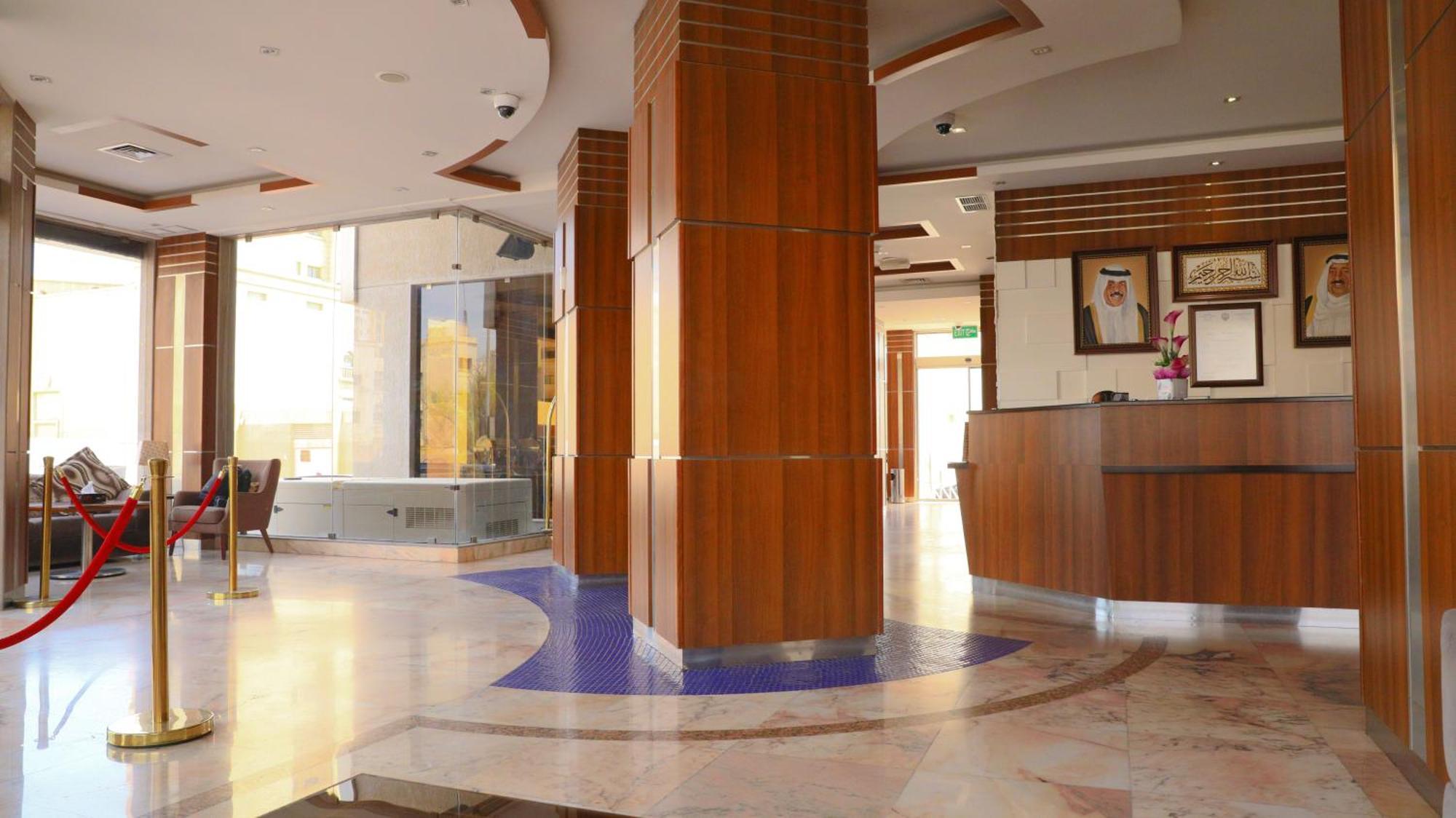 Laguna Hotel Suites Kuwait City Esterno foto