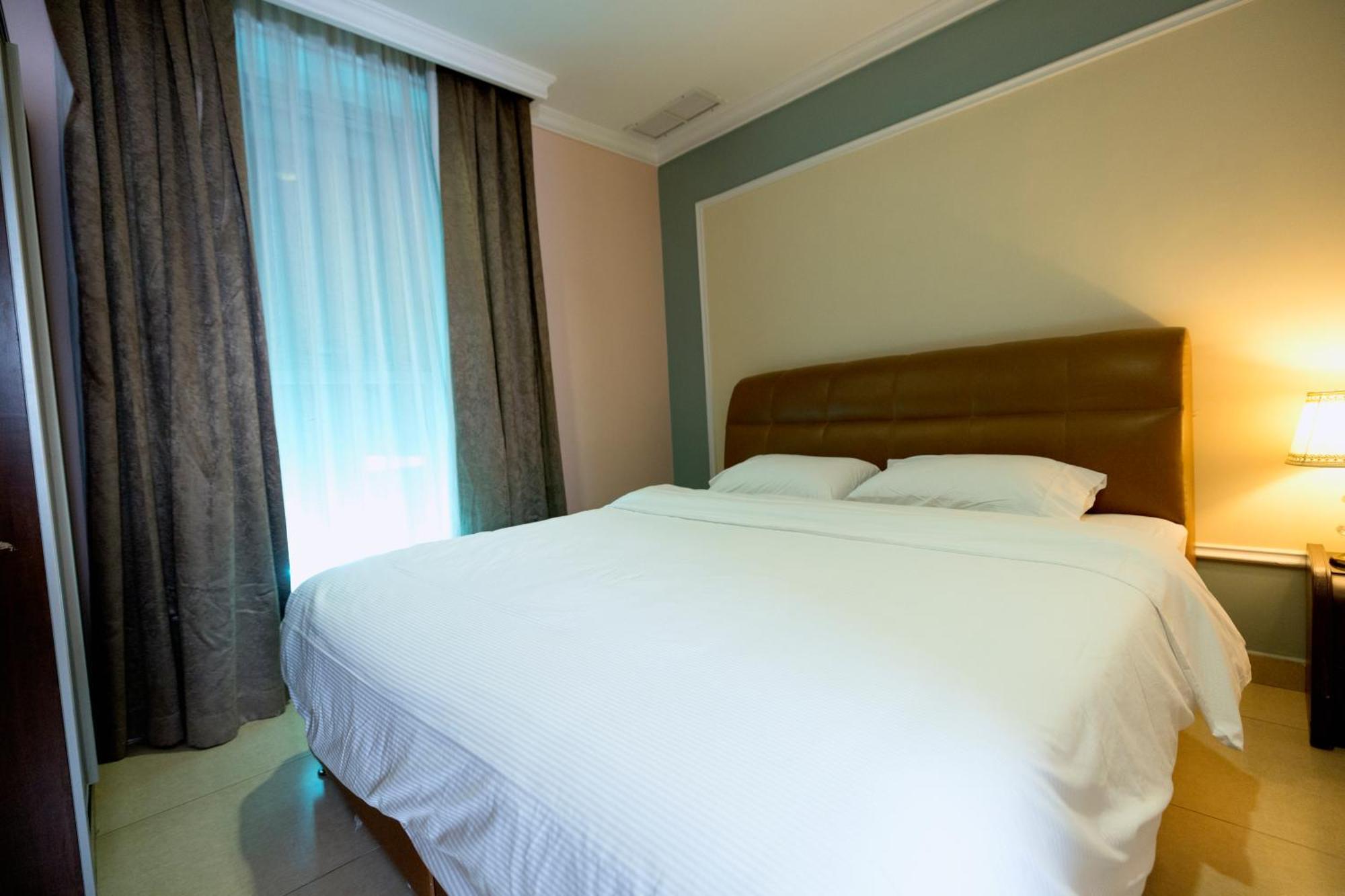 Laguna Hotel Suites Kuwait City Esterno foto