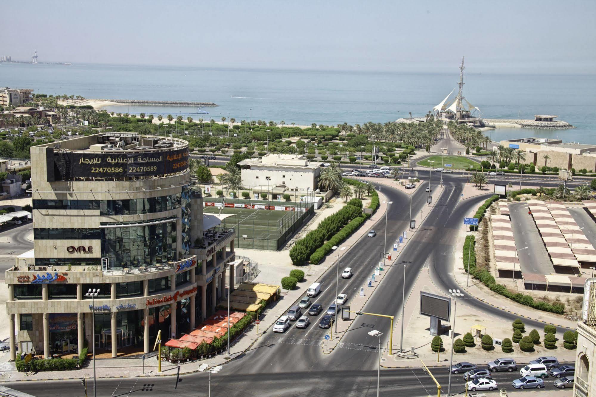Laguna Hotel Suites Kuwait City Esterno foto