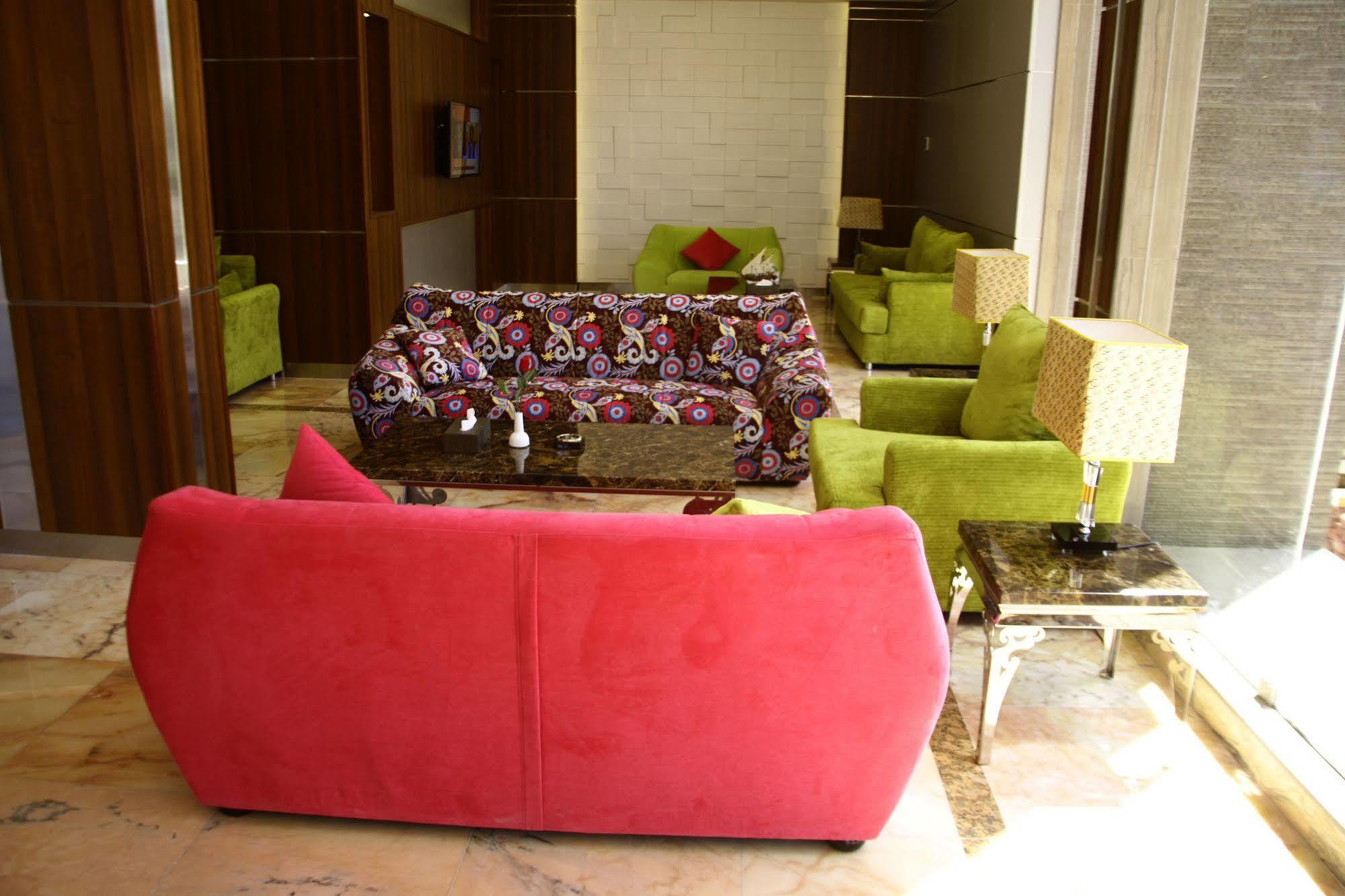 Laguna Hotel Suites Kuwait City Esterno foto