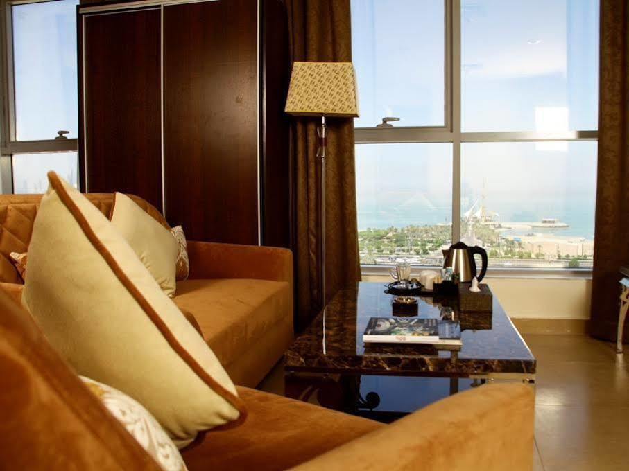 Laguna Hotel Suites Kuwait City Esterno foto